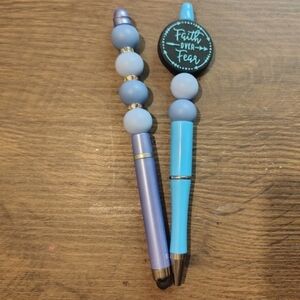 🩰 1 Beaded Pen And 1 Beaded Styles